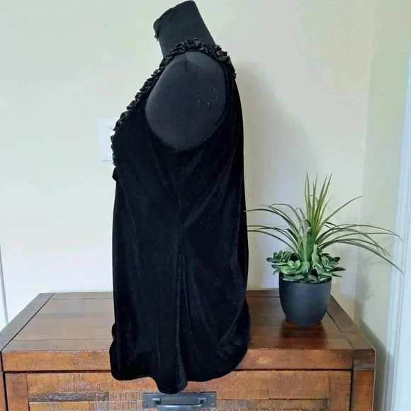 Max Studio Velvet Top Black Size Small Satin Ruffle Formal Sleeveless Women's - Picture 2 of 9